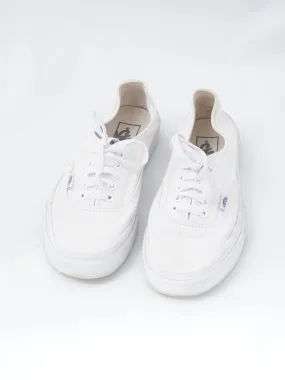 2010 Vans white canvas sneakers