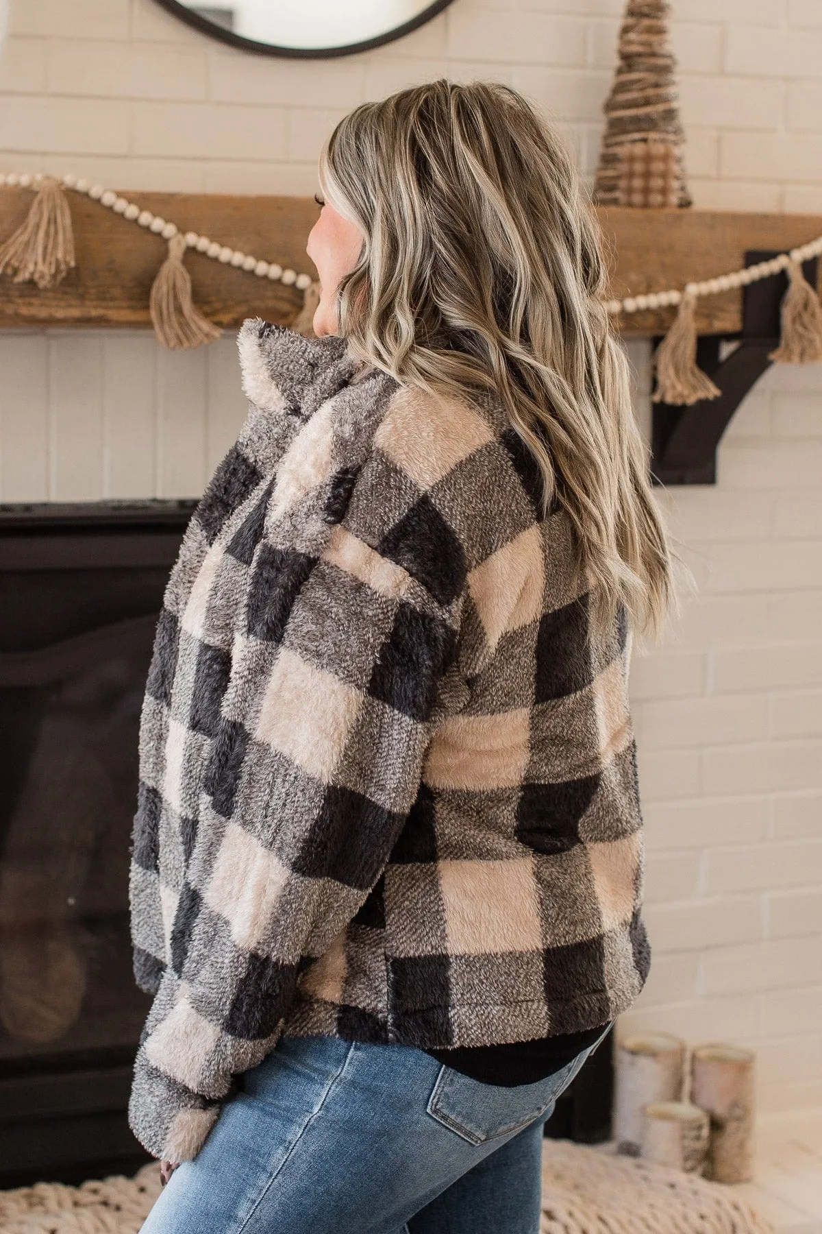 Ambitious Feelings Plaid Sherpa Jacket- Black & Tan