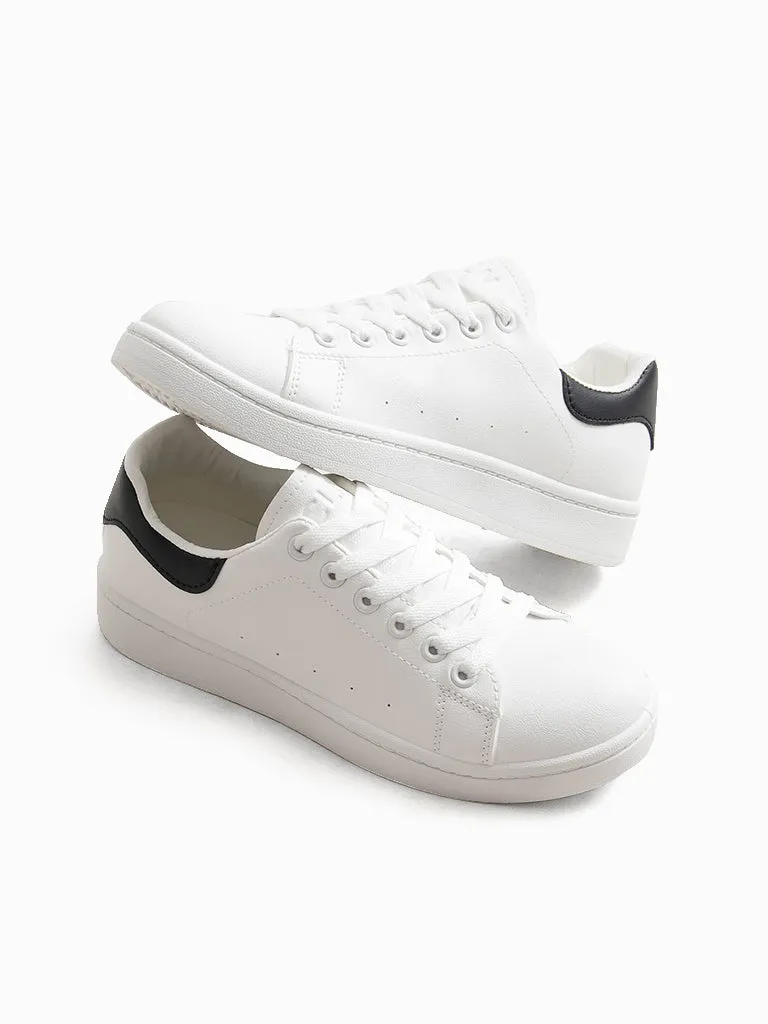 Gardena Lace up Sneakers