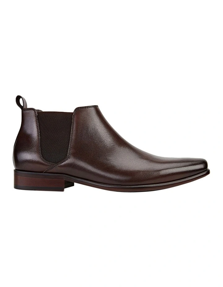 Kick Chelsea Boots in Mocha