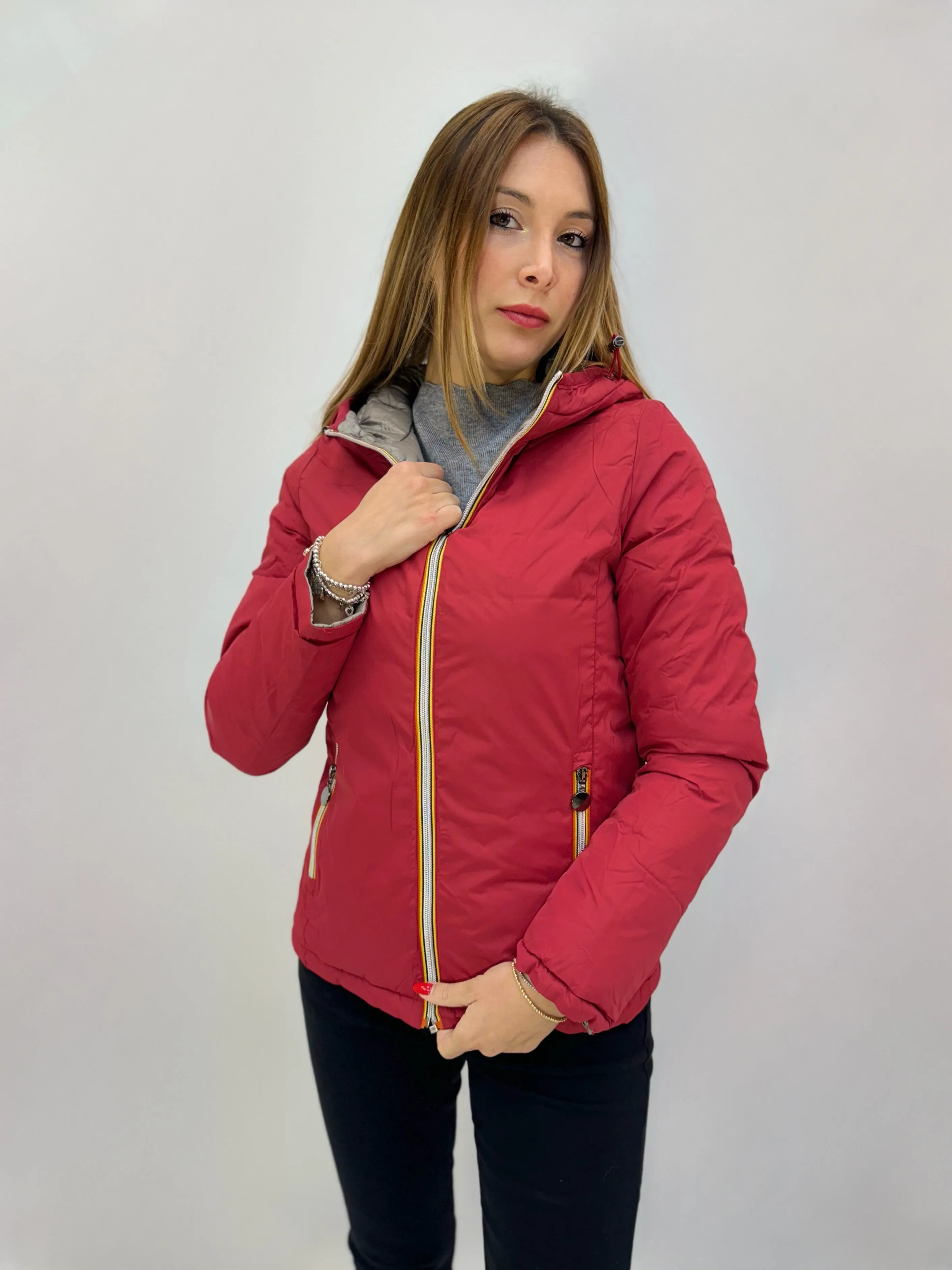 Piumino double-face con zip corto